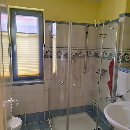 Апартаменты Utkiek 1